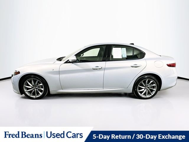 Used 2023 Alfa Romeo Giulia Ti image 4
