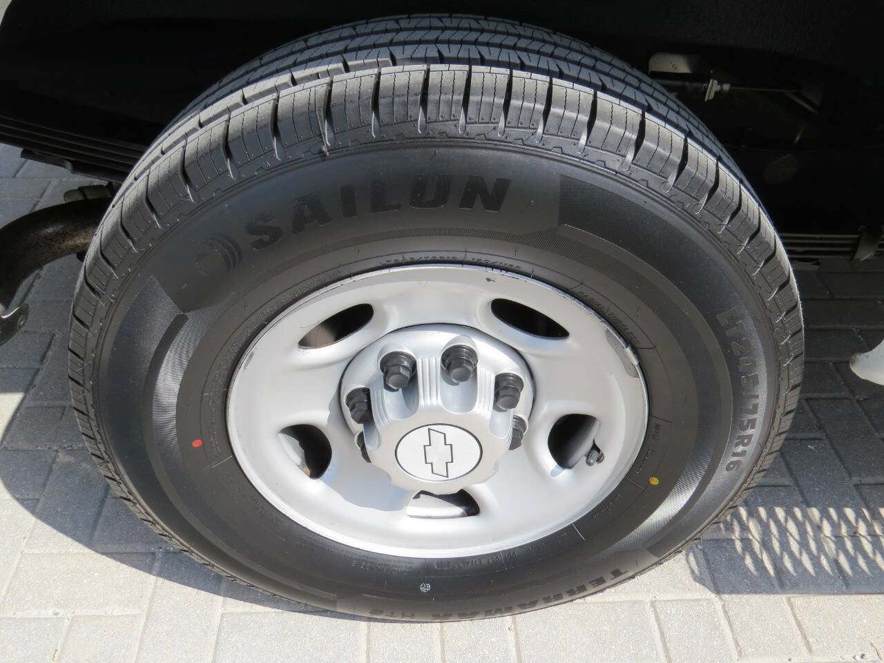 Used 2016 Chevrolet Express 3500 image 57