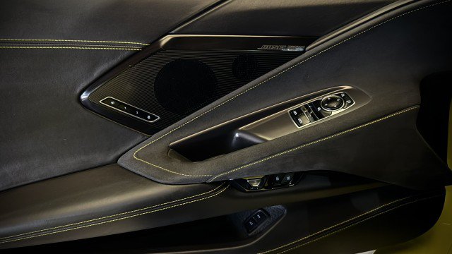 Used 2024 Chevrolet Corvette Stingray Premium Cpe w/ Z51 Performance Package RWD image 17