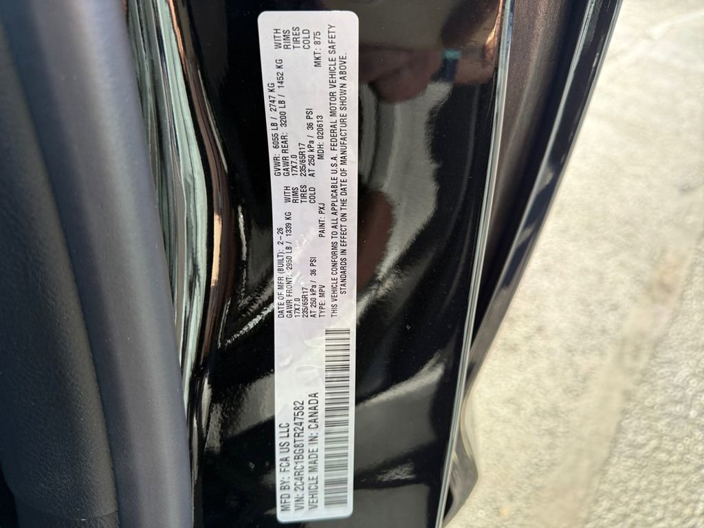 New 2026 Chrysler Pacifica Select FWD image 24