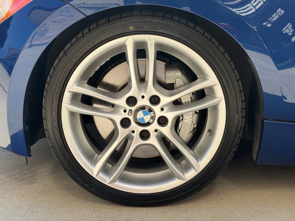 Used 2013 BMW 135i Convertible RWD image 16