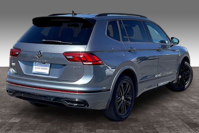 Used 2022 Volkswagen Tiguan SE R-Line image 2
