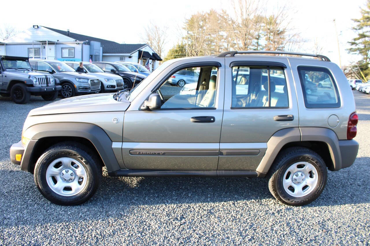 Used 2006 Jeep Liberty Sport image 10
