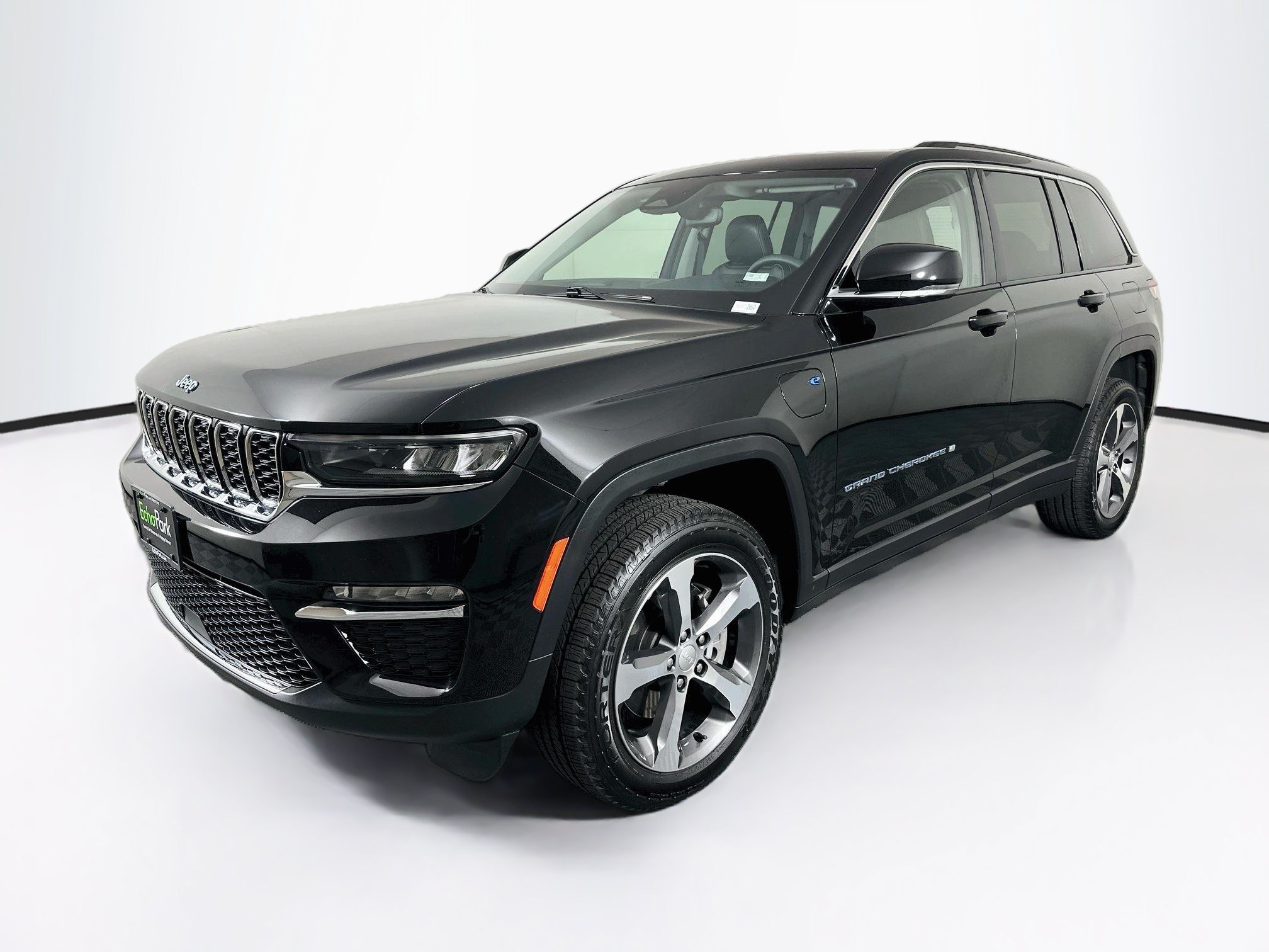 Used 2022 Jeep Grand Cherokee Limited 4xe AWD/4WD image 3
