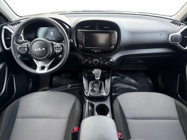 Used 2023 Kia Soul LX w/ Option Group 015 FWD image 13