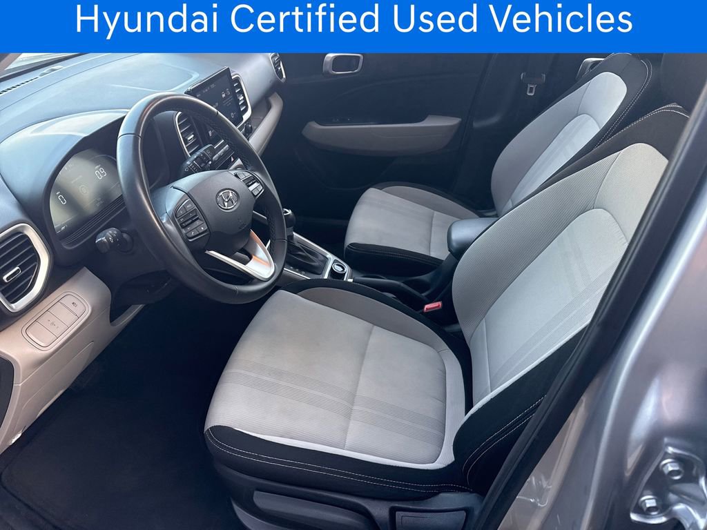 Certified 2025 Hyundai Venue SEL FWD image 12
