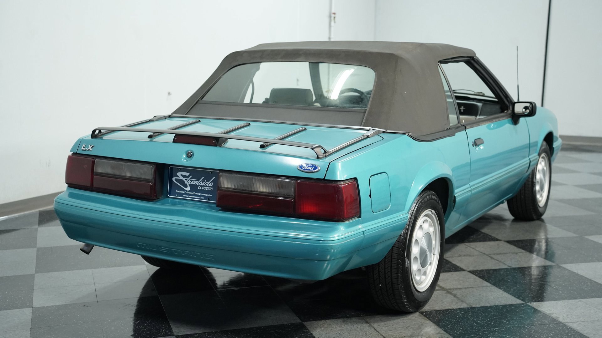 Used 1992 Ford Mustang LX image 10