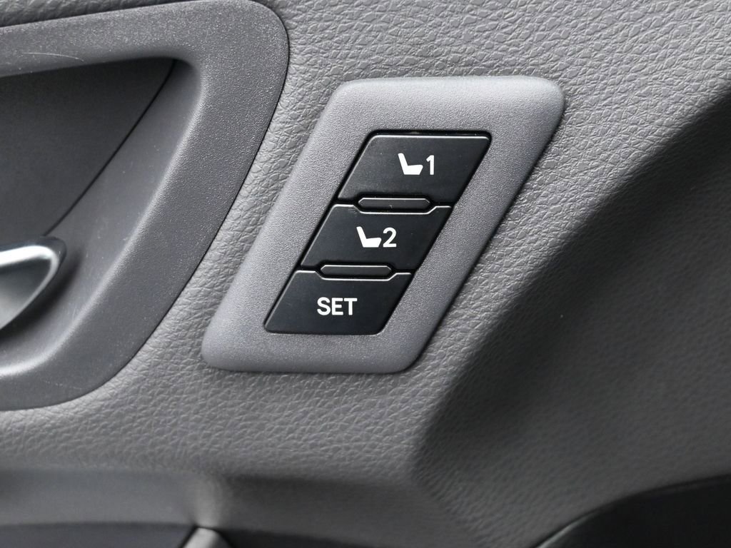 Certified 2024 Toyota Sienna XSE w/ XSE Premium Package image 16