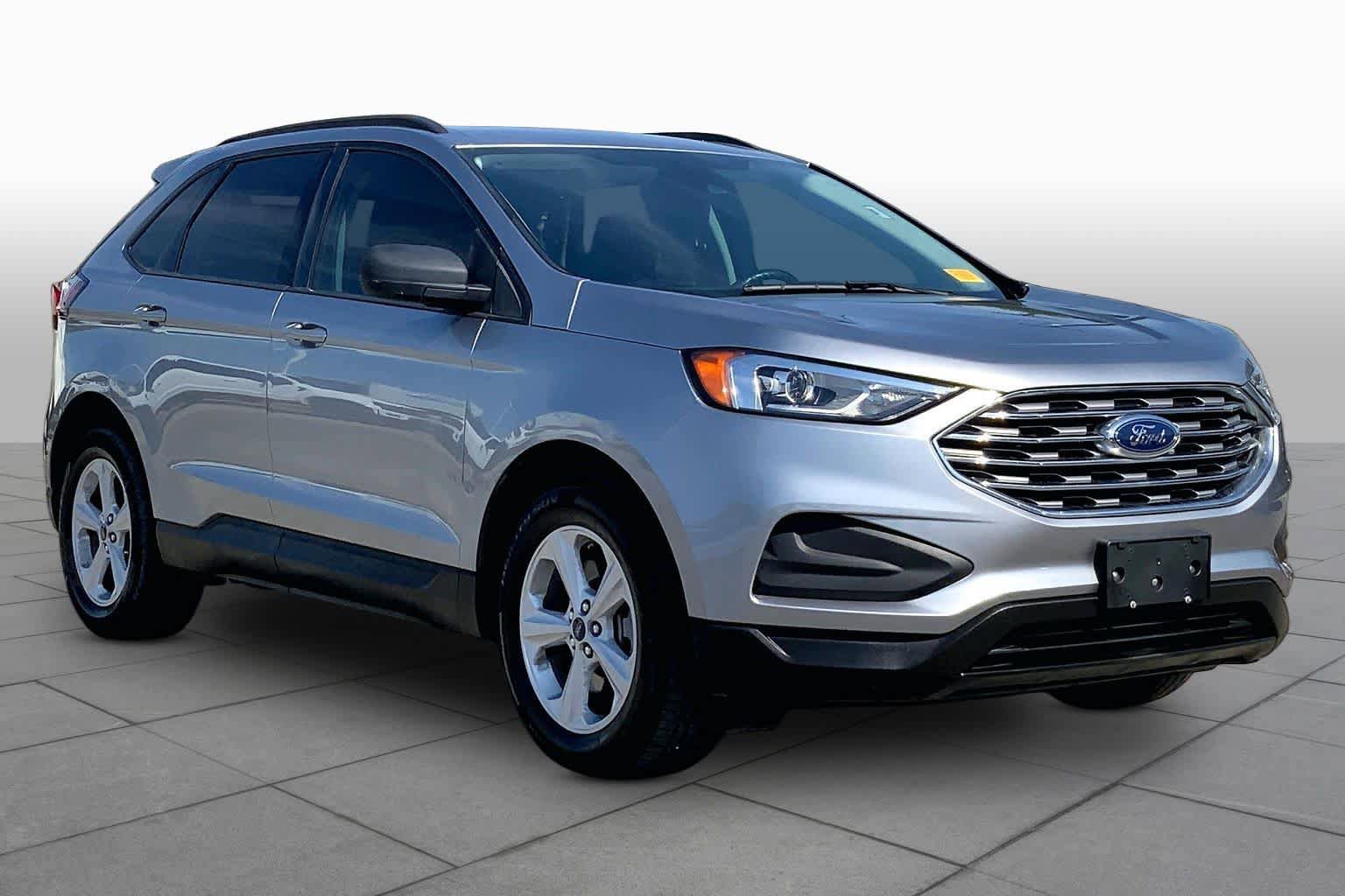 Used 2021 Ford Edge SE FWD image 3