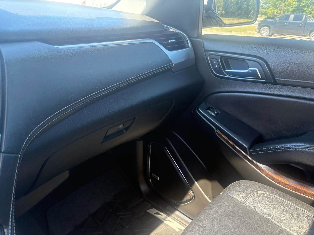 Used 2018 Chevrolet Tahoe LT AWD/4WD image 28