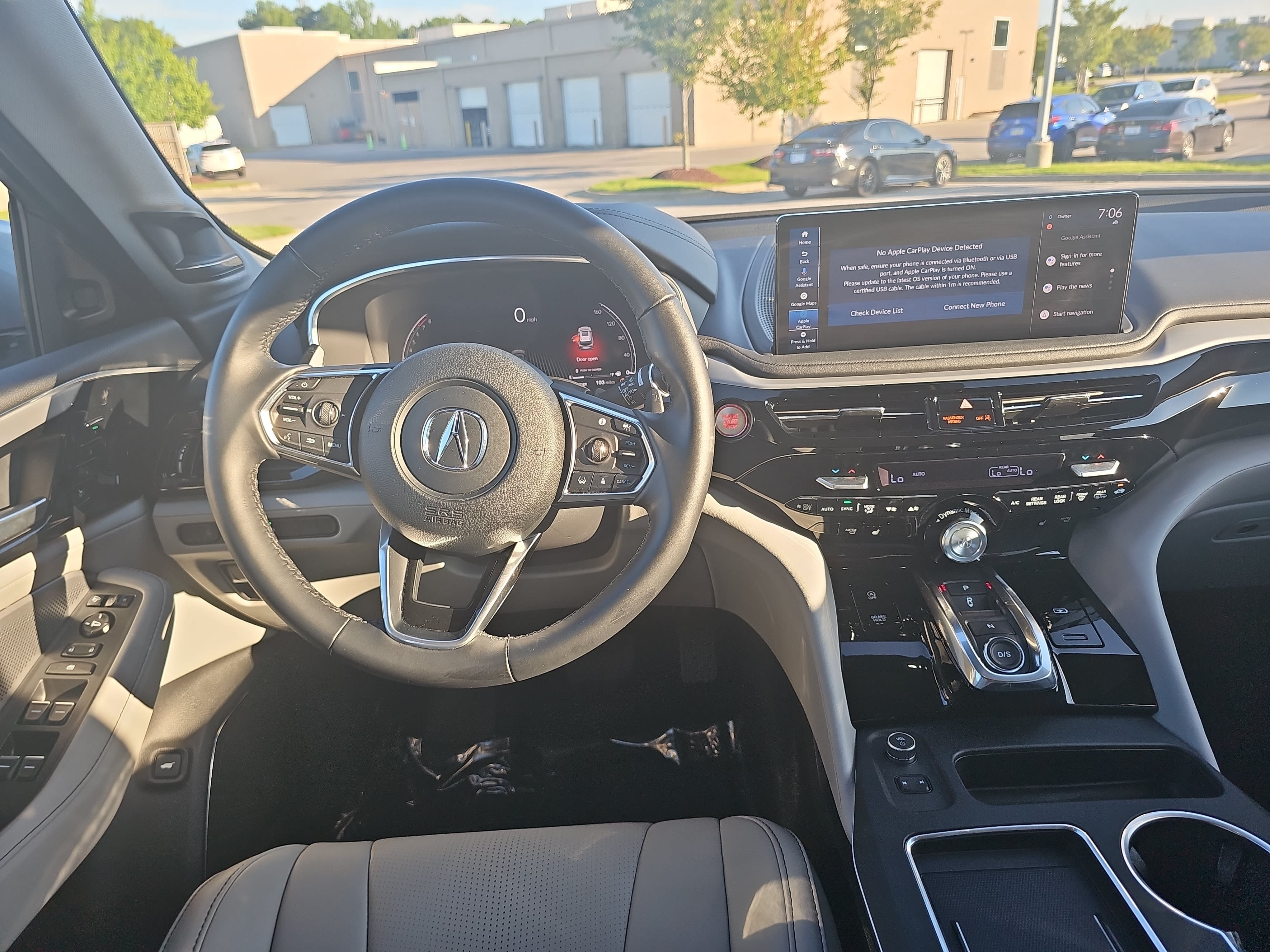 Certified 2025 Acura MDX FWD w/ Technology Package image 16