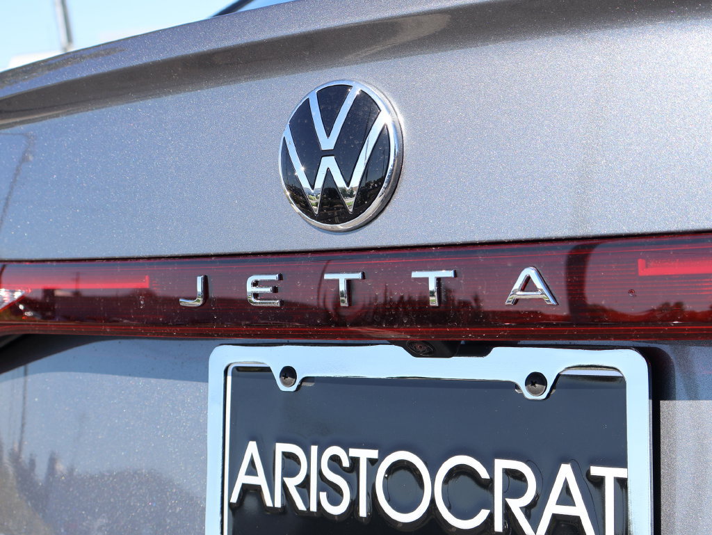 Used 2026 Volkswagen Jetta SEL FWD image 35