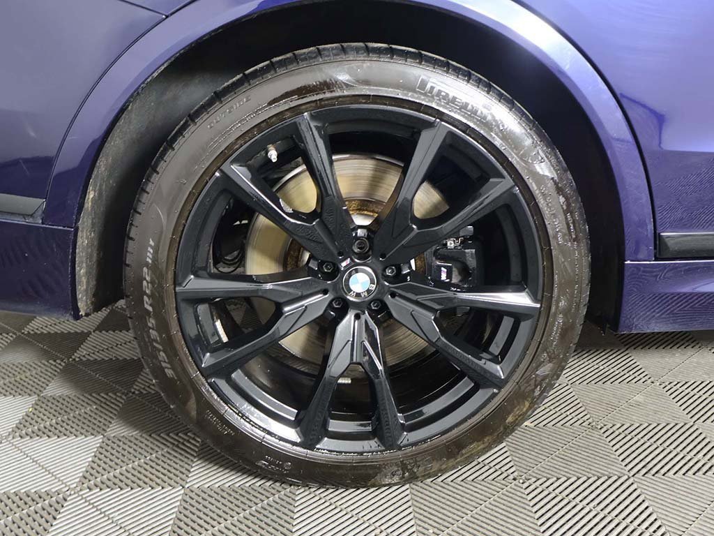 Used 2024 BMW X7 M60i image 26