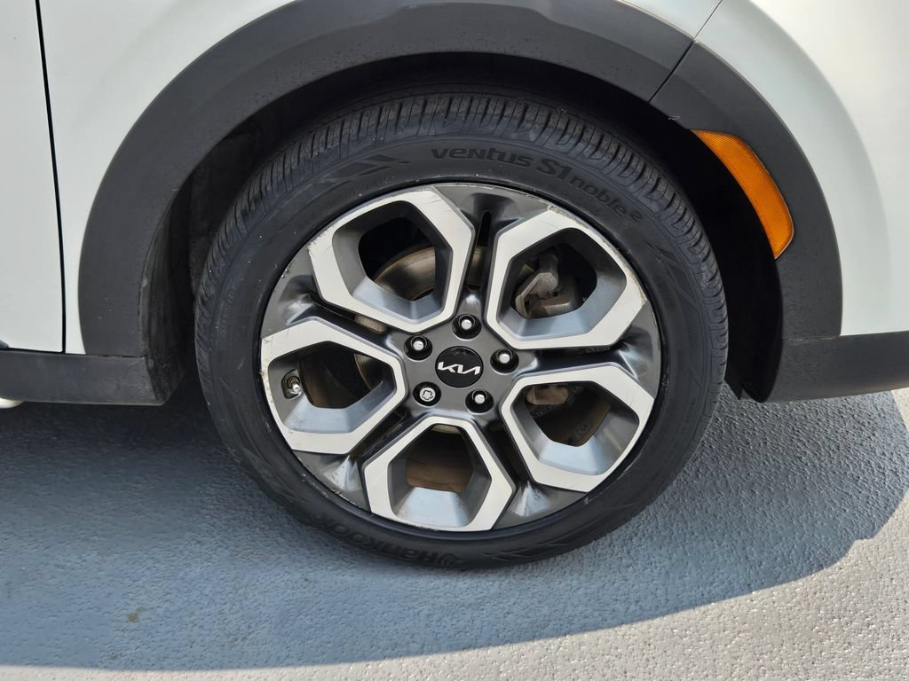 Certified 2022 Kia Soul X-Line FWD image 9