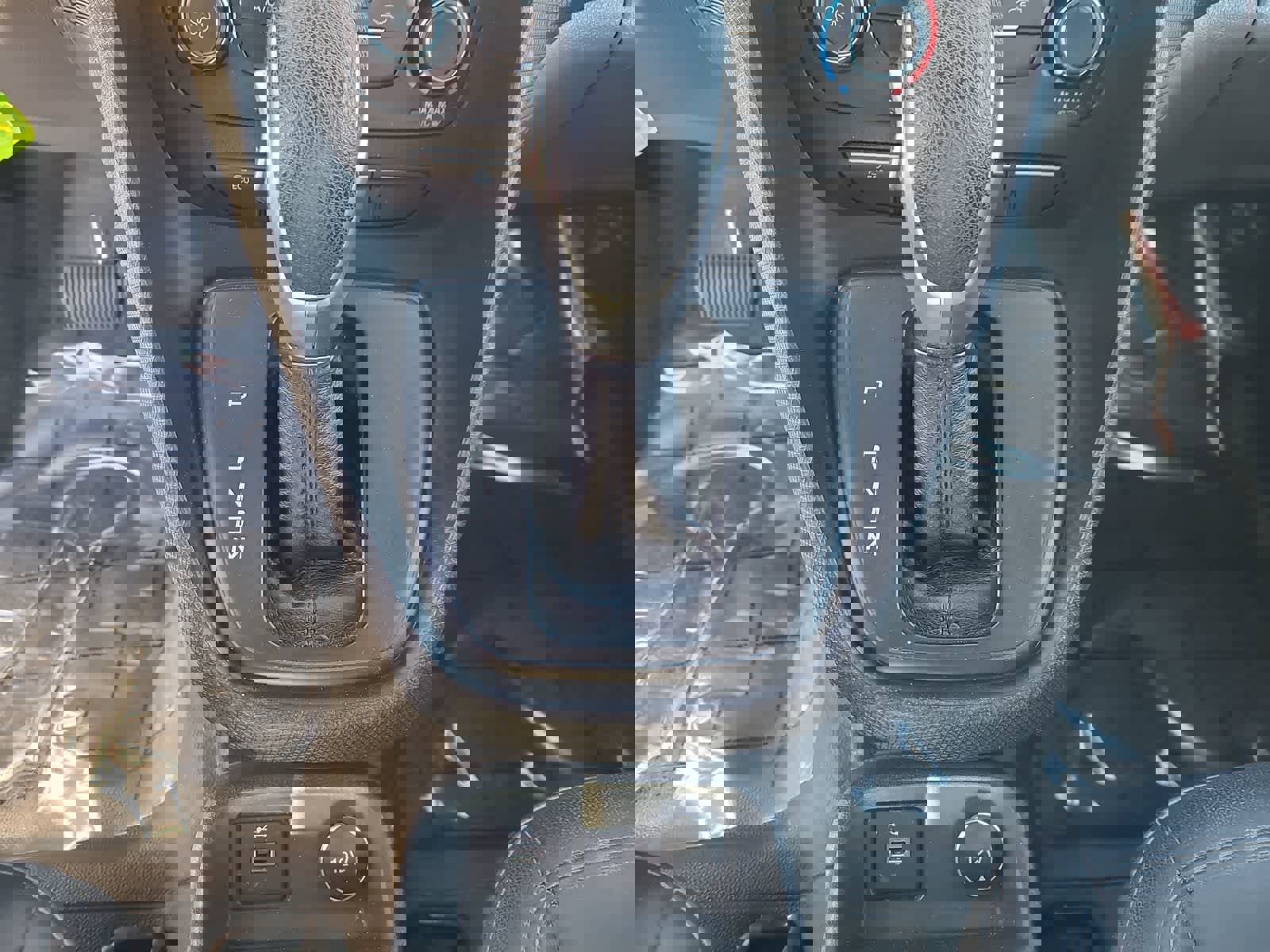 Used 2020 Ford Transit Connect XL image 25