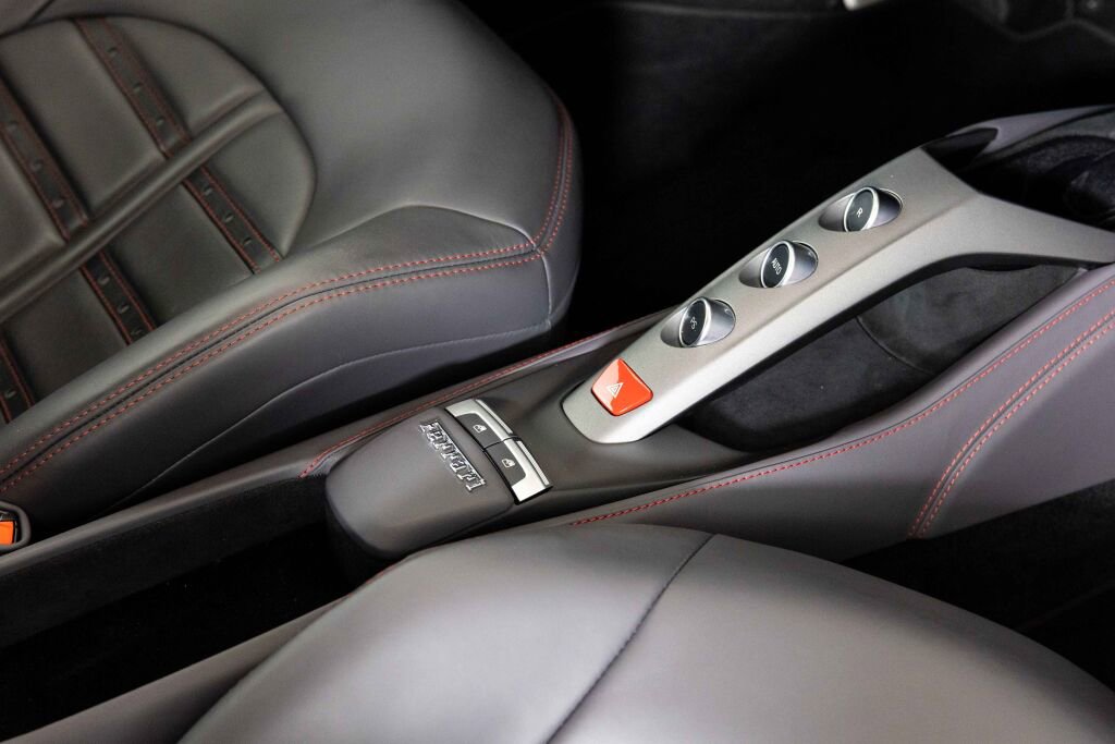 Used 2017 Ferrari 488 GTB image 36