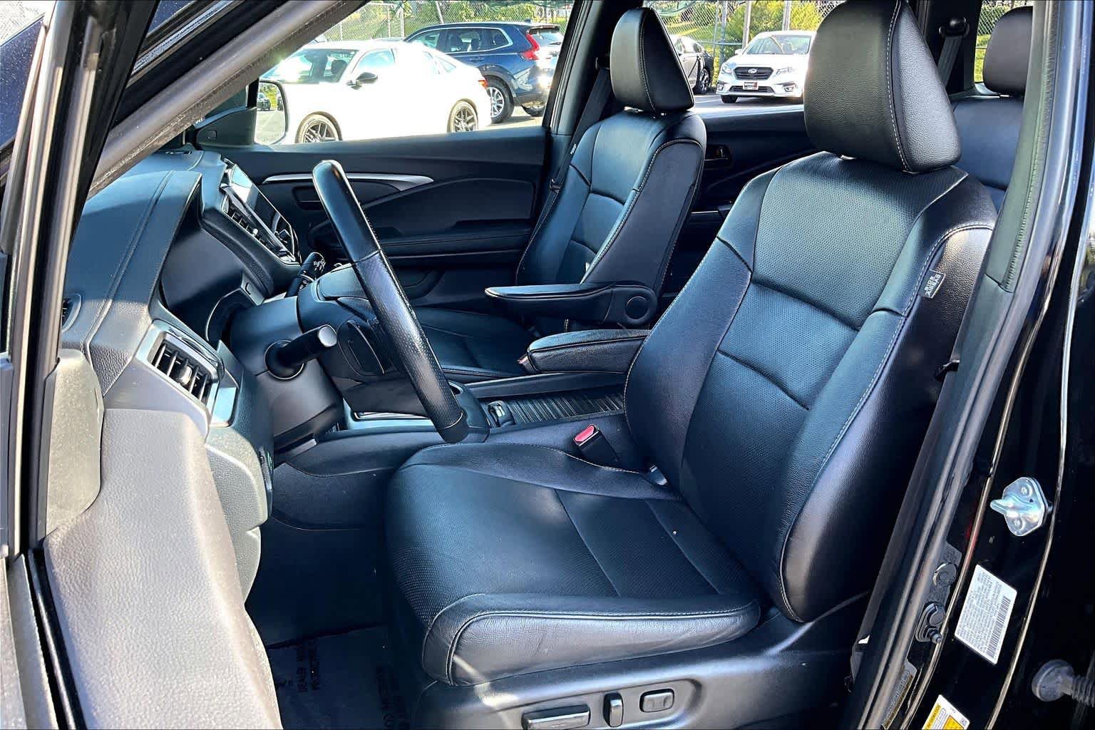 Used 2023 Honda Passport EX-L image 8