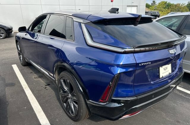 Used 2024 Cadillac Lyriq Sport AWD/4WD image 3