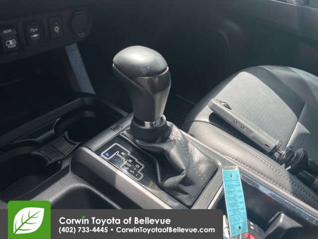 Used 2018 Toyota Tacoma TRD Sport AWD/4WD image 14