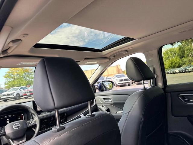 New 2026 Nissan Rogue Platinum w/ Platinum Premium Package image 11