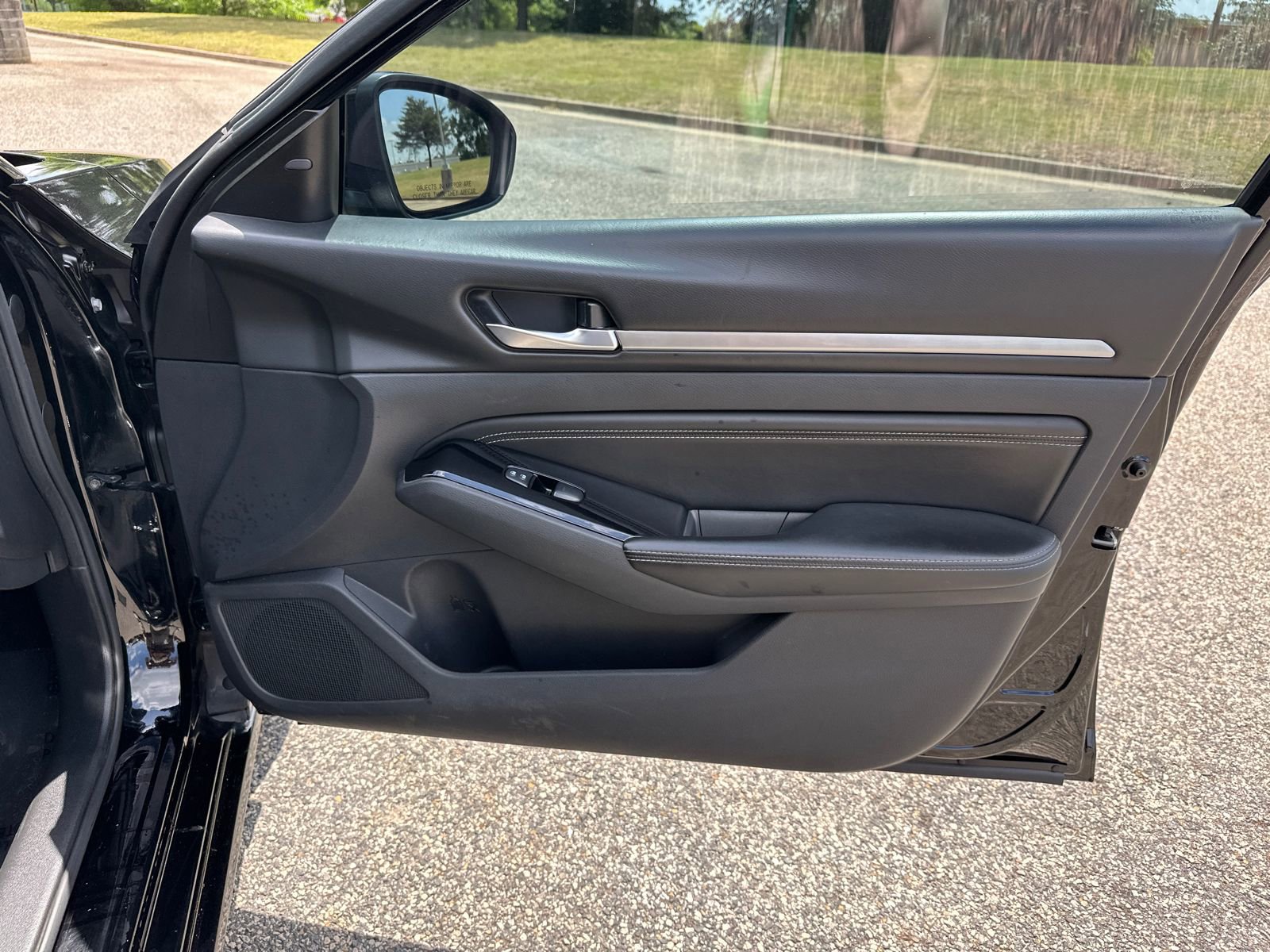 Used 2021 Nissan Altima 2.5 SV FWD image 12