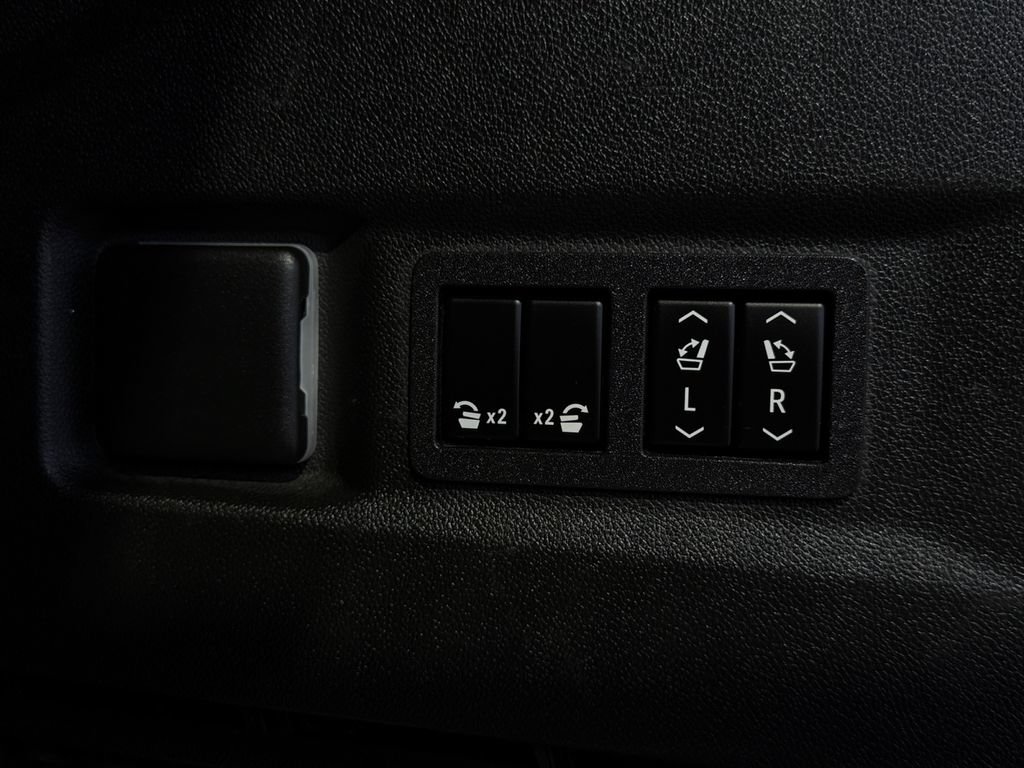 Used 2023 Chevrolet Tahoe RST w/ Luxury Package RWD image 42