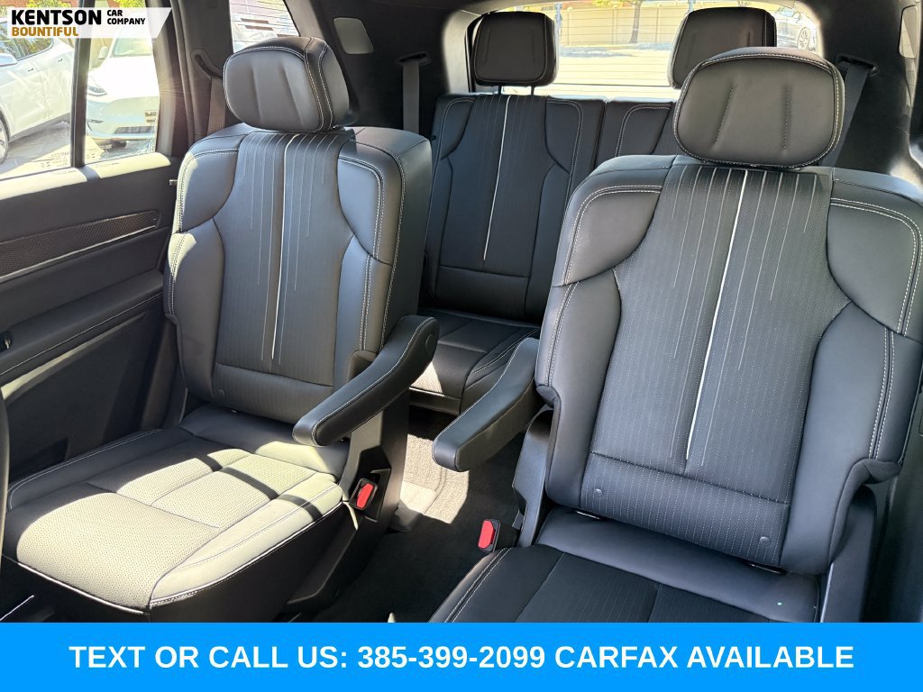 Used 2026 Cadillac Vistiq Sport w/ LPO, Floor Liner Package AWD/4WD image 31