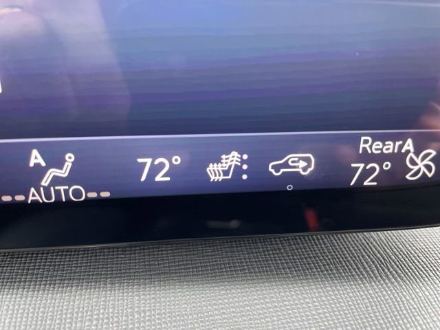 Used 2025 Buick Enclave Preferred AWD/4WD image 27
