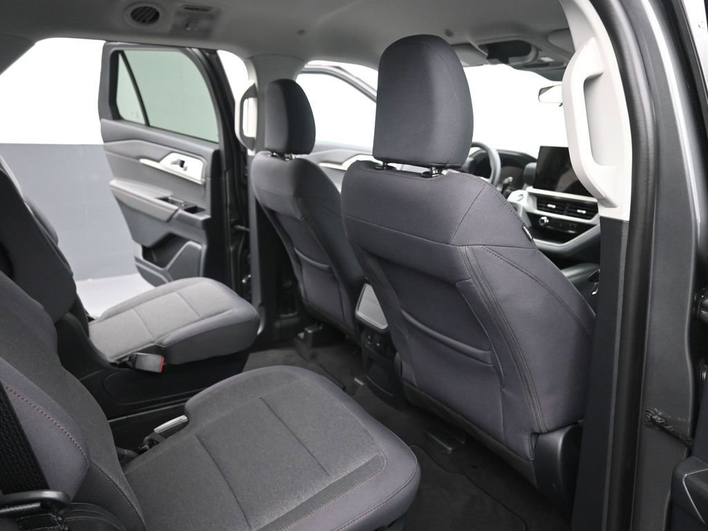 New 2026 Ford Explorer Active image 10