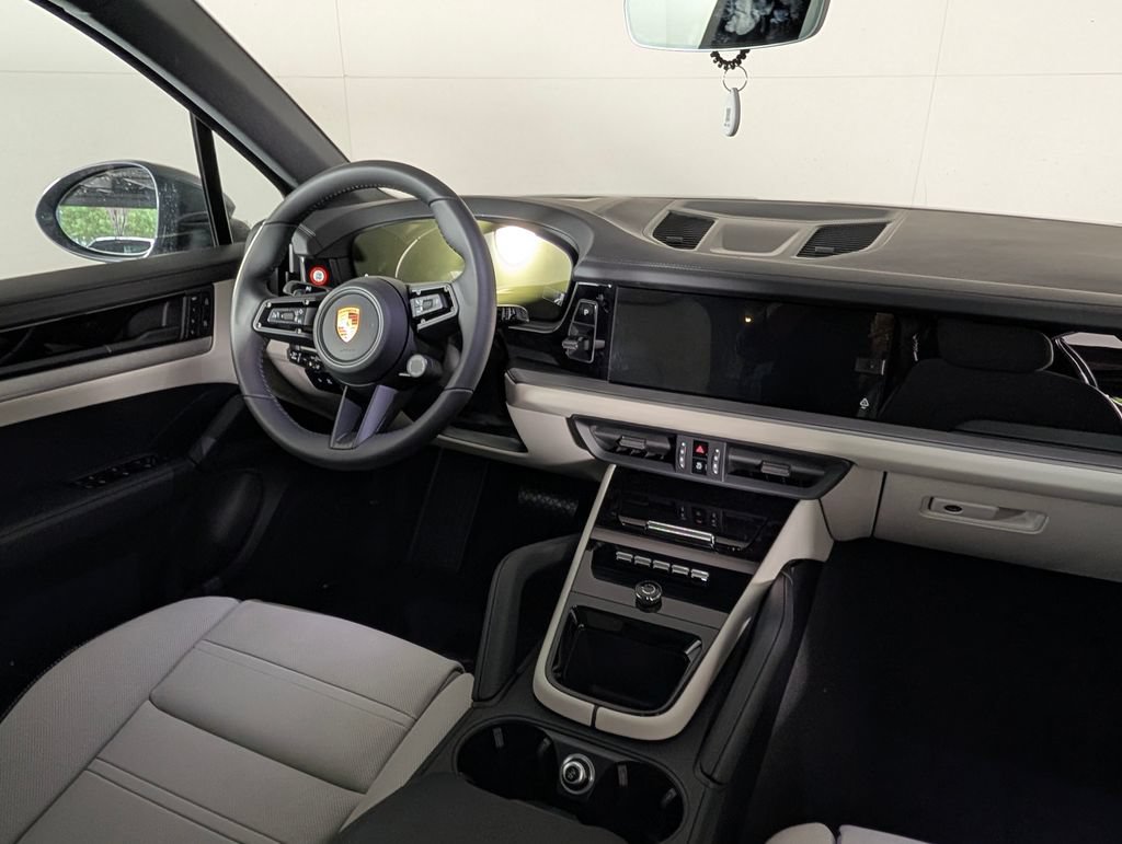 New 2026 Porsche Cayenne AWD/4WD image 21
