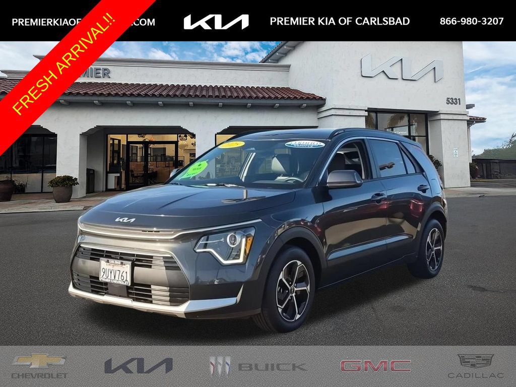 Certified 2025 Kia Niro EX