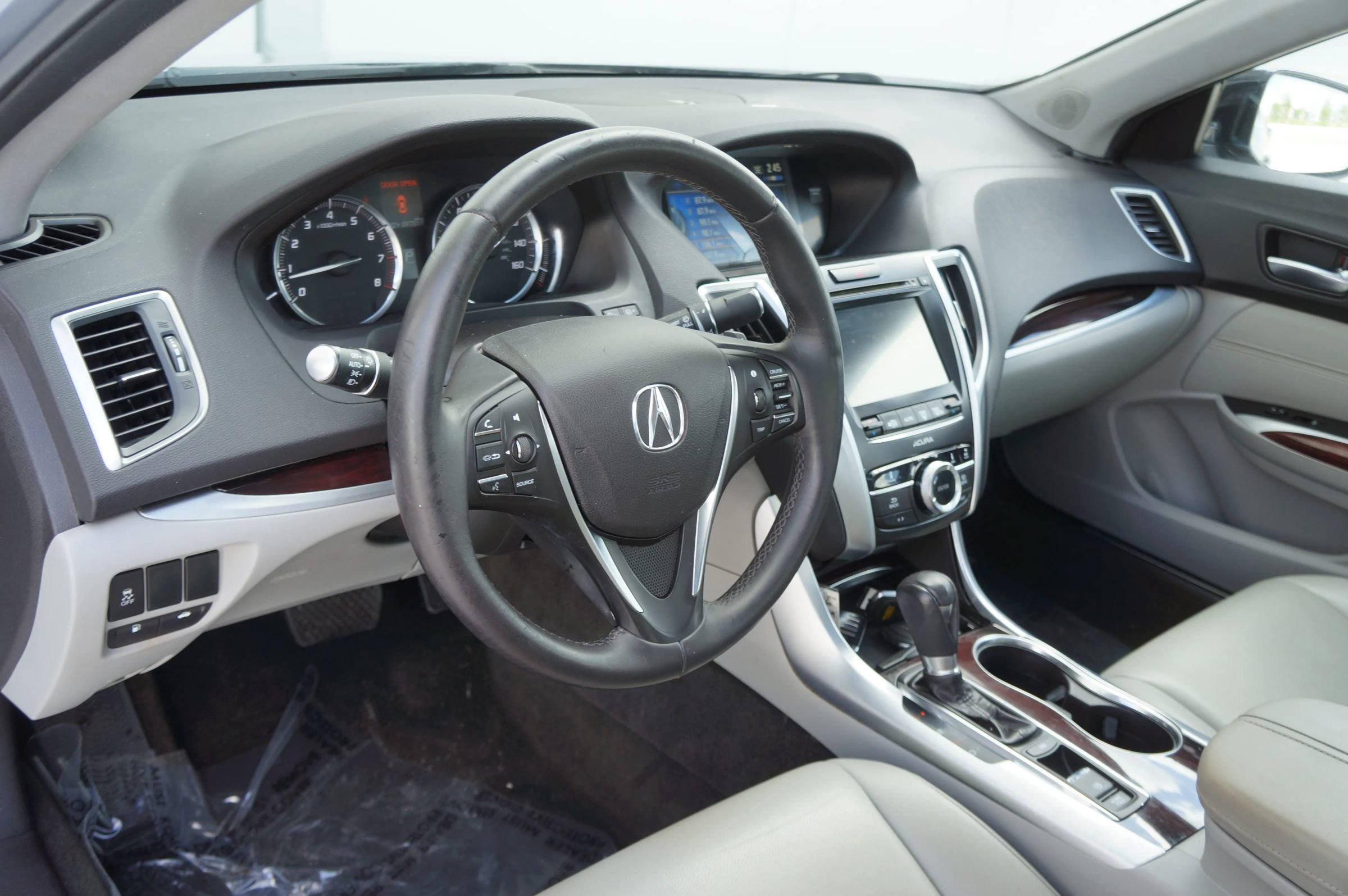 Used 2016 Acura TLX image 25