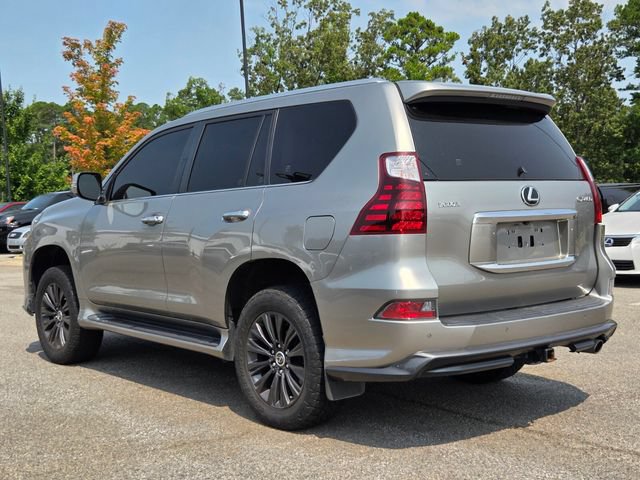 Used 2022 Lexus GX 460 Premium w/ Accessory Package AWD/4WD image 3
