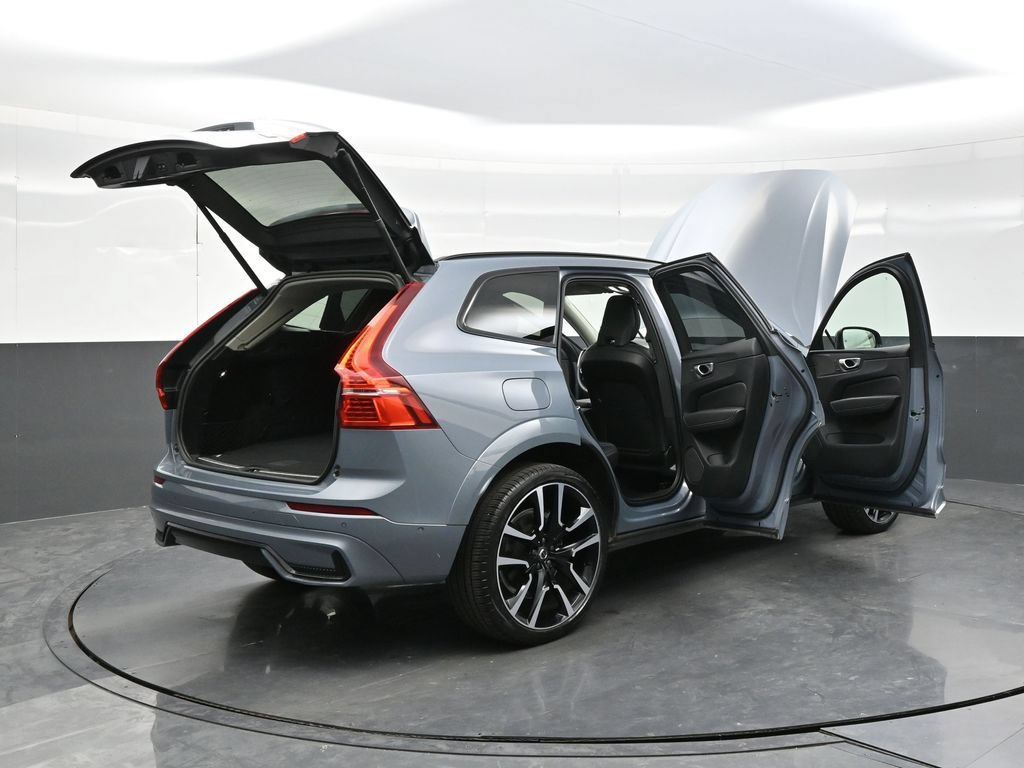 Used 2024 Volvo XC60 T8 Ultimate AWD/4WD image 43