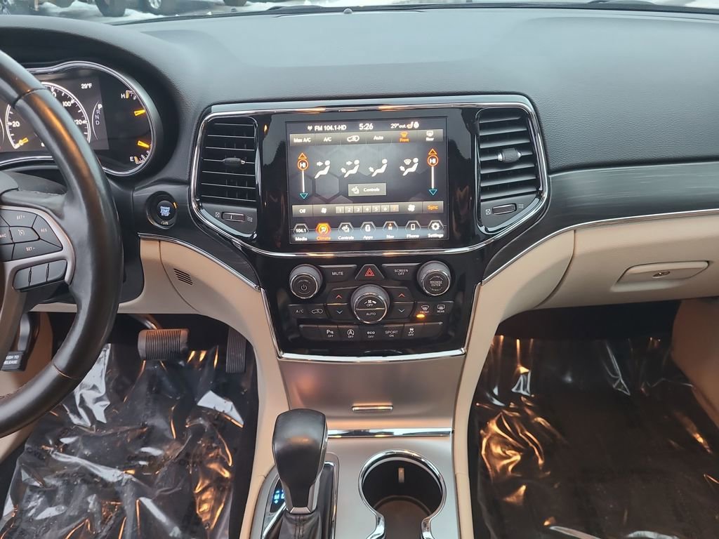 Used 2020 Jeep Grand Cherokee Limited w/ Trailer Tow Group IV image 34