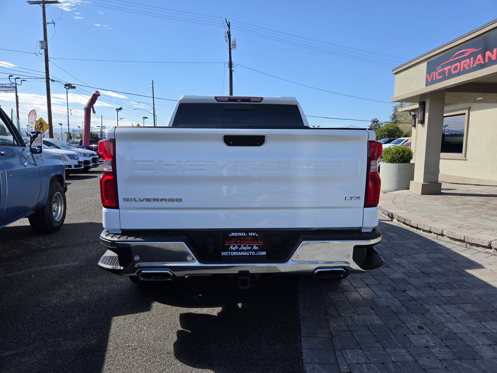 Used 2019 Chevrolet Silverado 1500 LTZ w/ LTZ Plus Package AWD/4WD image 5