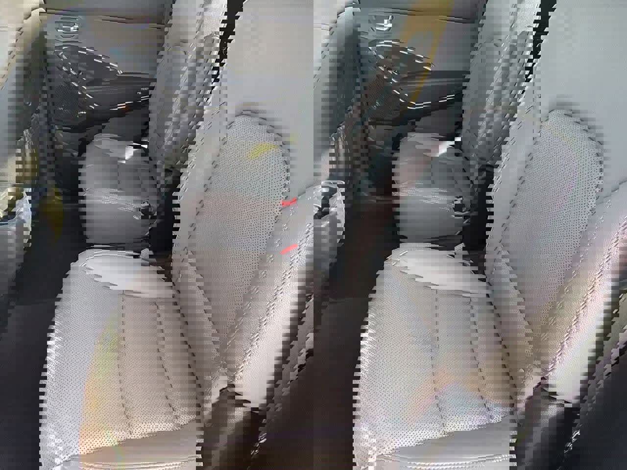 Used 2017 Hyundai Santa Fe Limited image 20