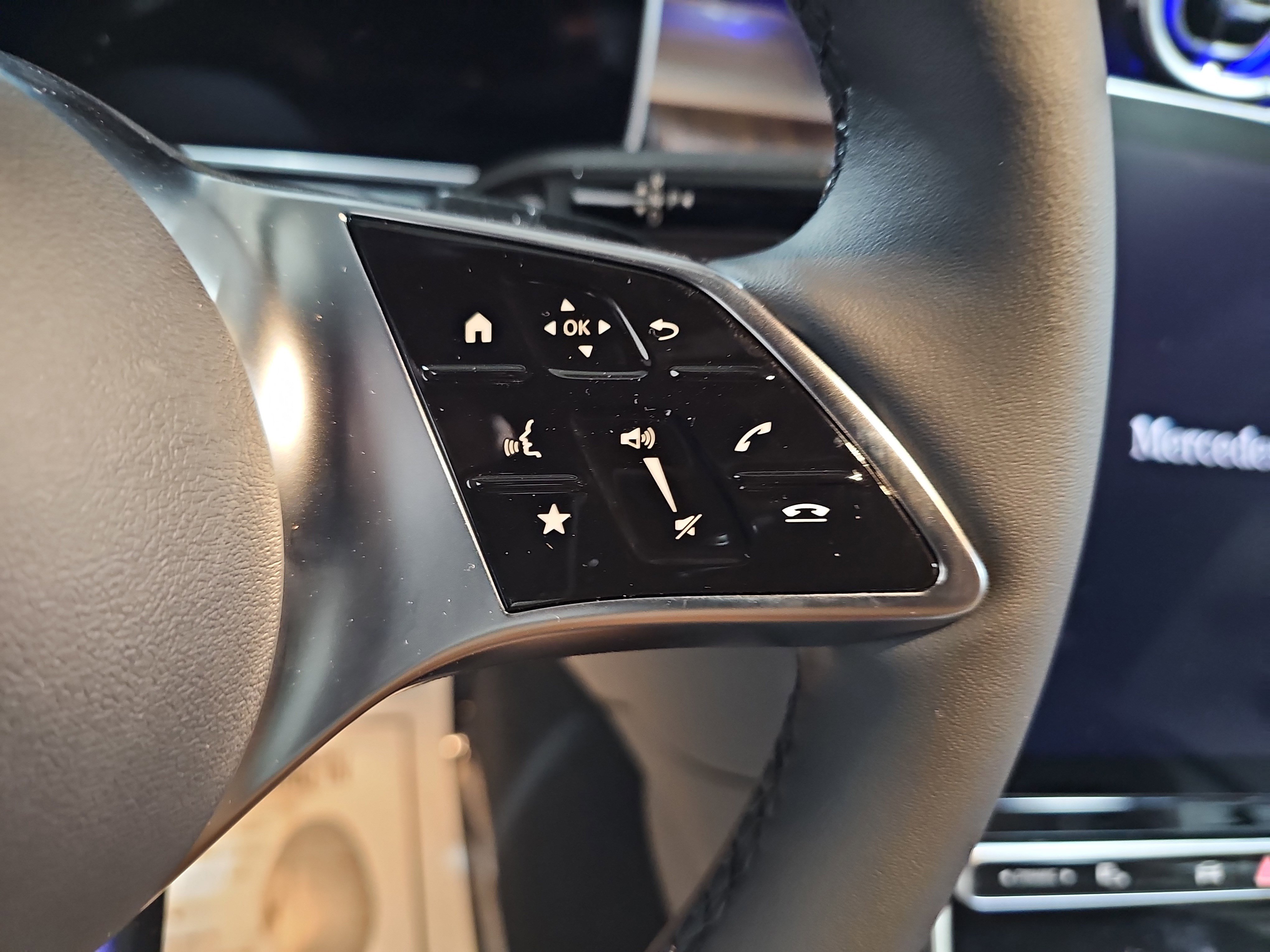 New 2026 Mercedes-Benz CLE 300 4MATIC Cabriolet image 20