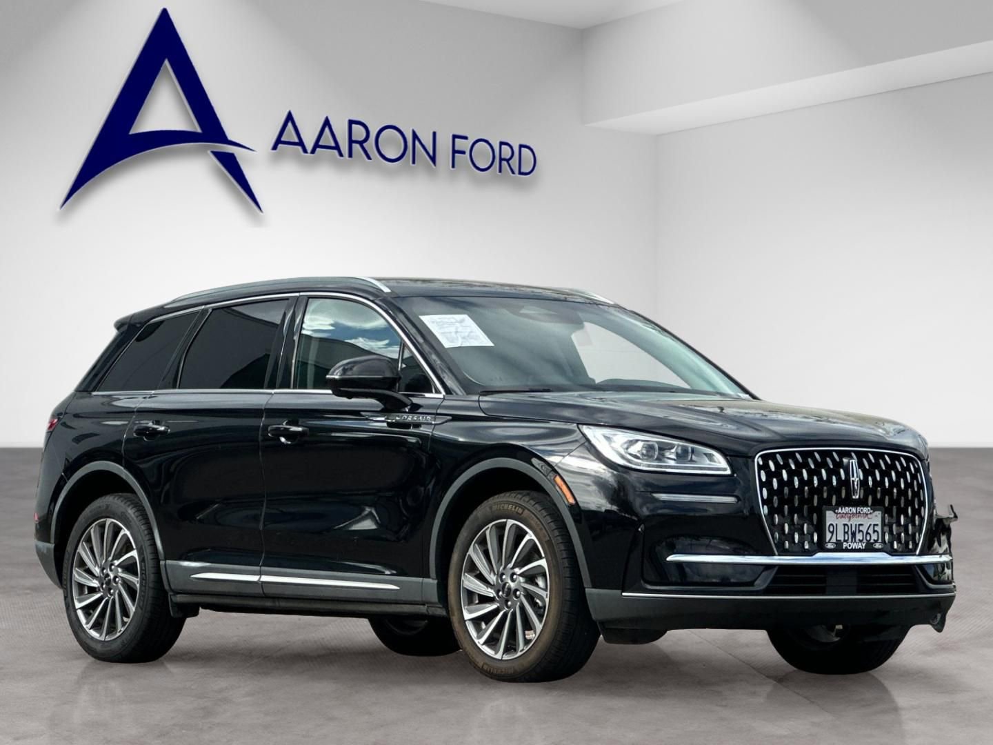 Used 2023 Lincoln Corsair Reserve w/ Equipment Group 201A image 8