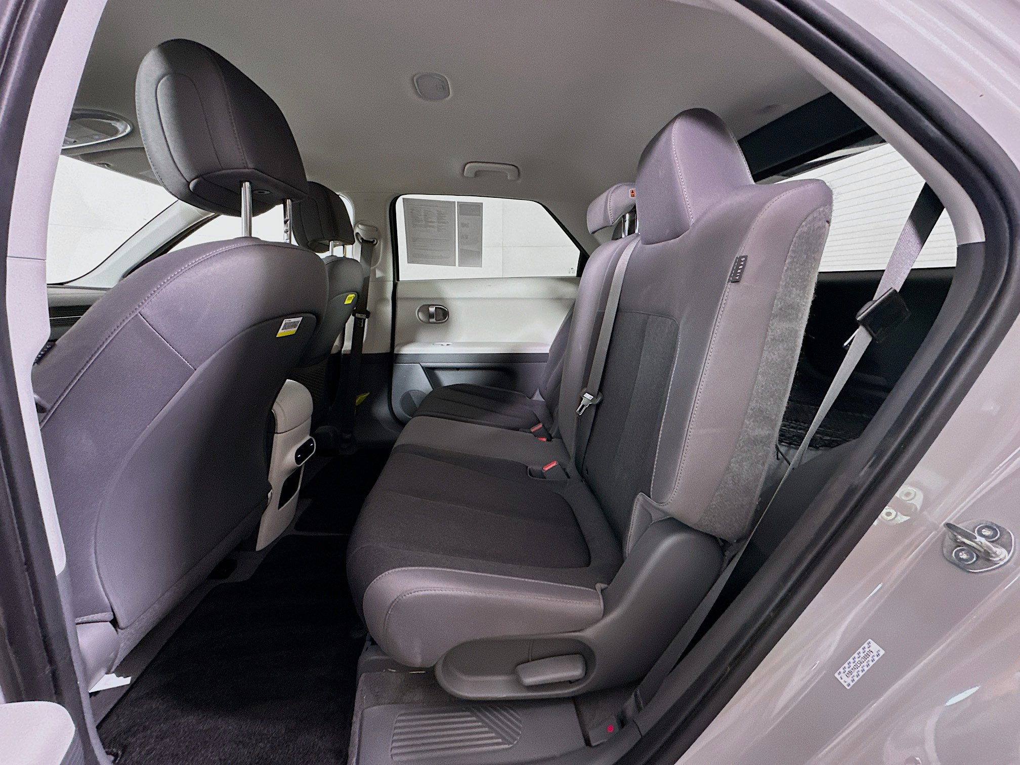 Used 2024 Hyundai Ioniq 5 SE image 27