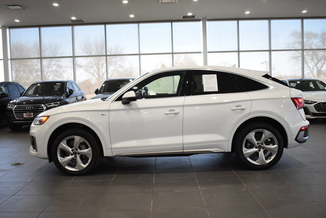 Used 2023 Audi Q5 2.0T Premium w/ Convenience Package image 9