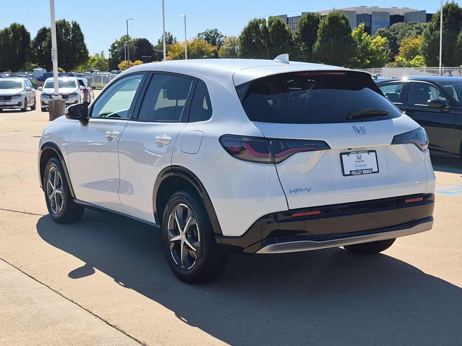 Used 2024 Honda HR-V EX-L image 8
