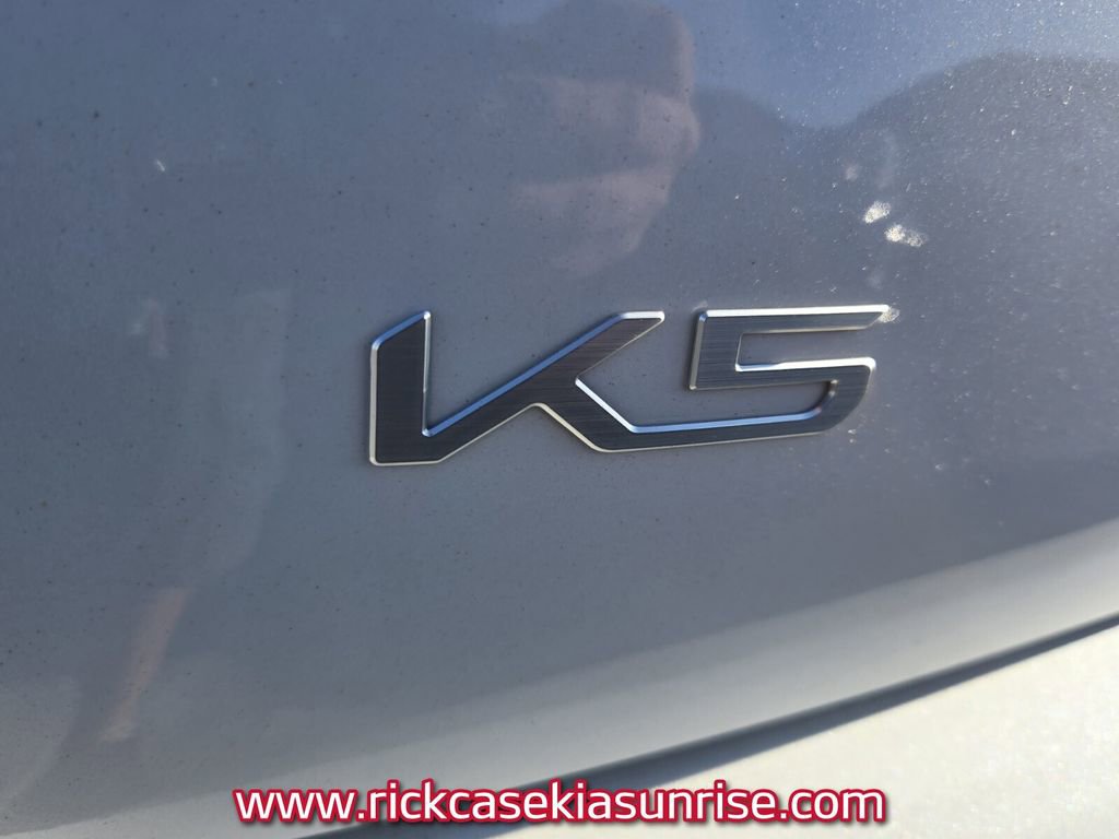 Used 2025 Kia K5 EX image 8