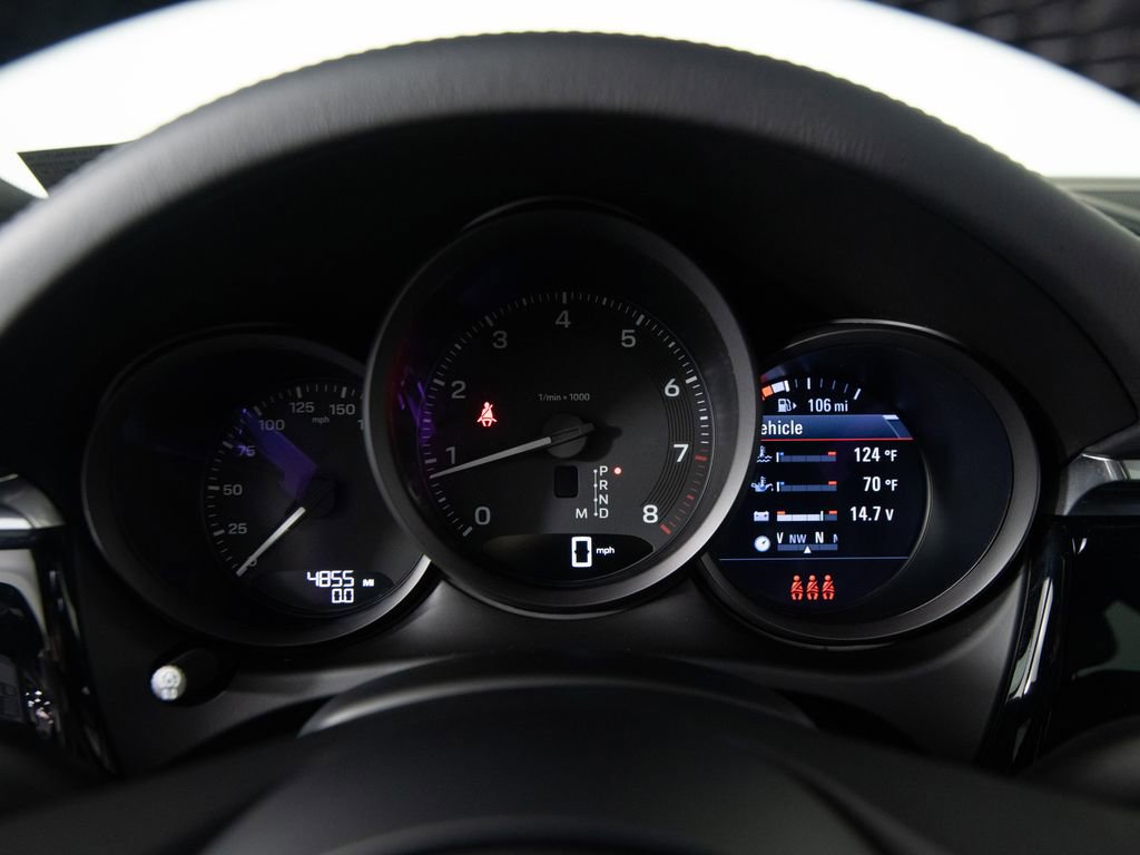 Certified 2026 Porsche Macan AWD/4WD image 23