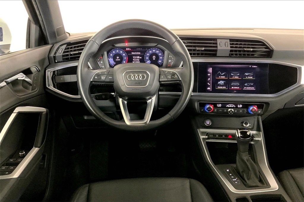 Used 2020 Audi Q3 2.0T Premium w/ Convenience Package image 4