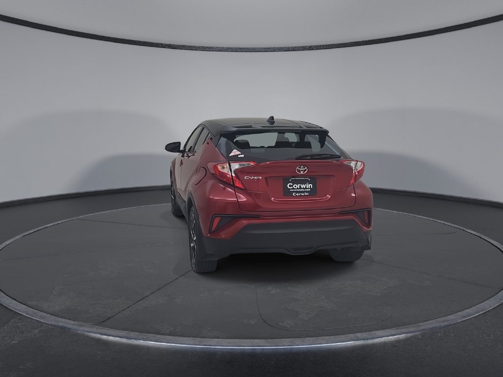 Used 2020 Toyota C-HR XLE FWD image 13