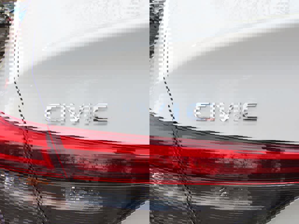 Certified 2024 Honda Civic Touring image 7