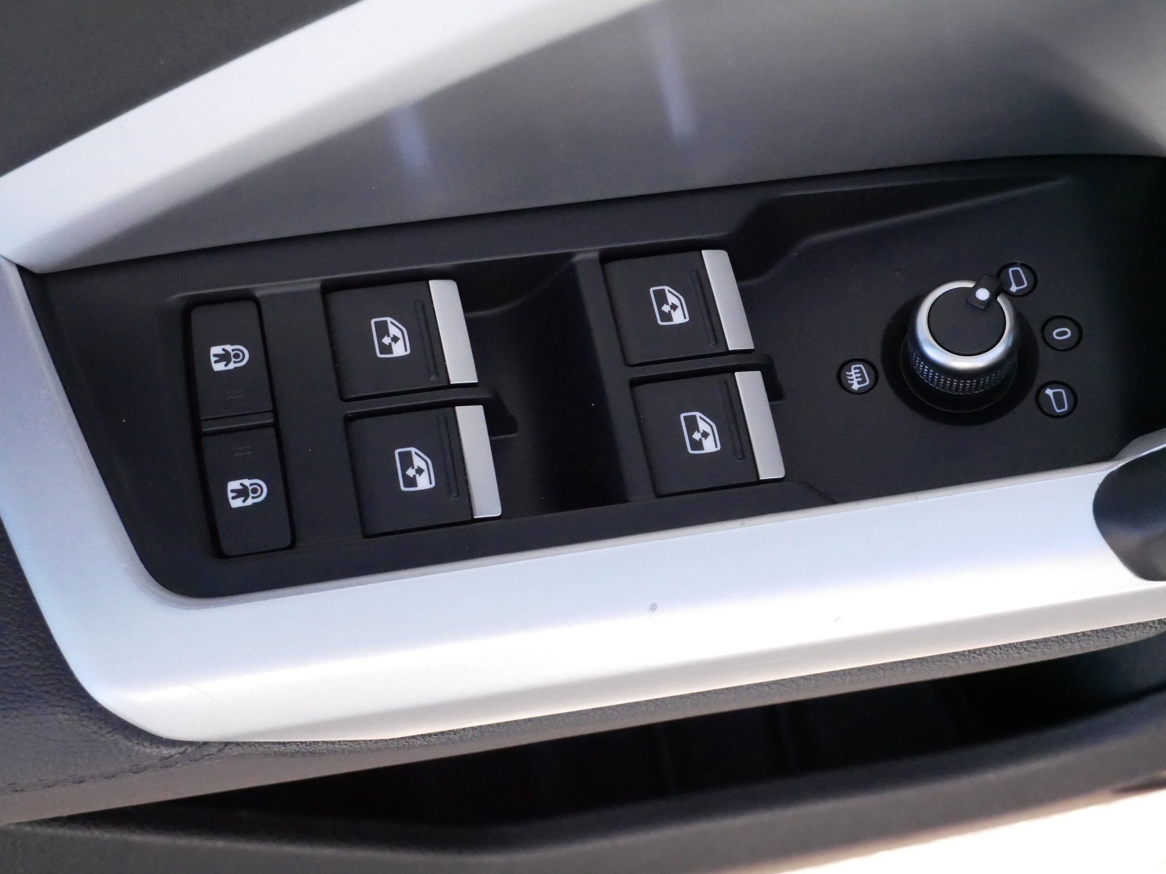 Used 2025 Audi Q3 2.0T Premium AWD/4WD image 19