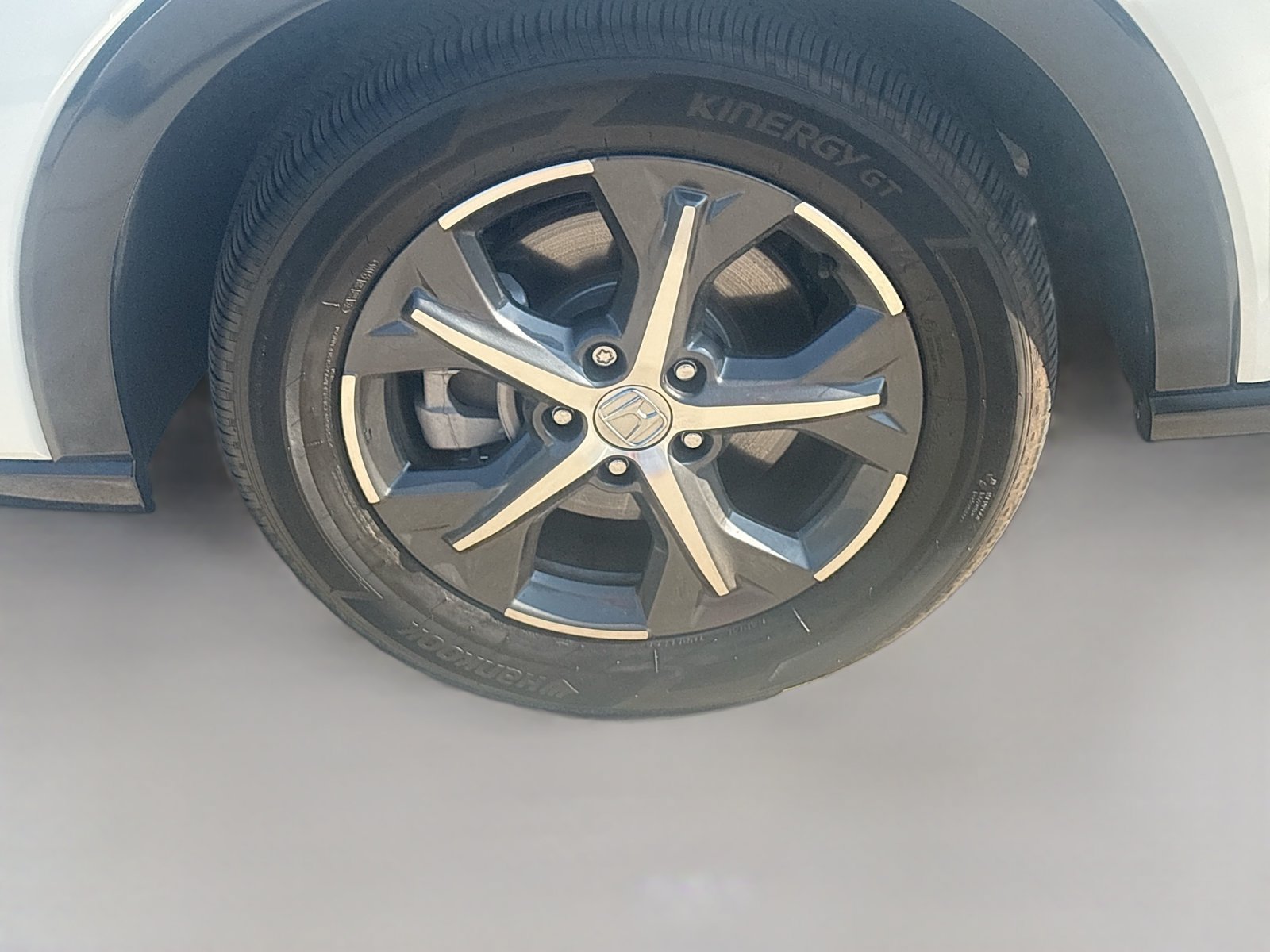 Used 2025 Honda HR-V EX-L image 28