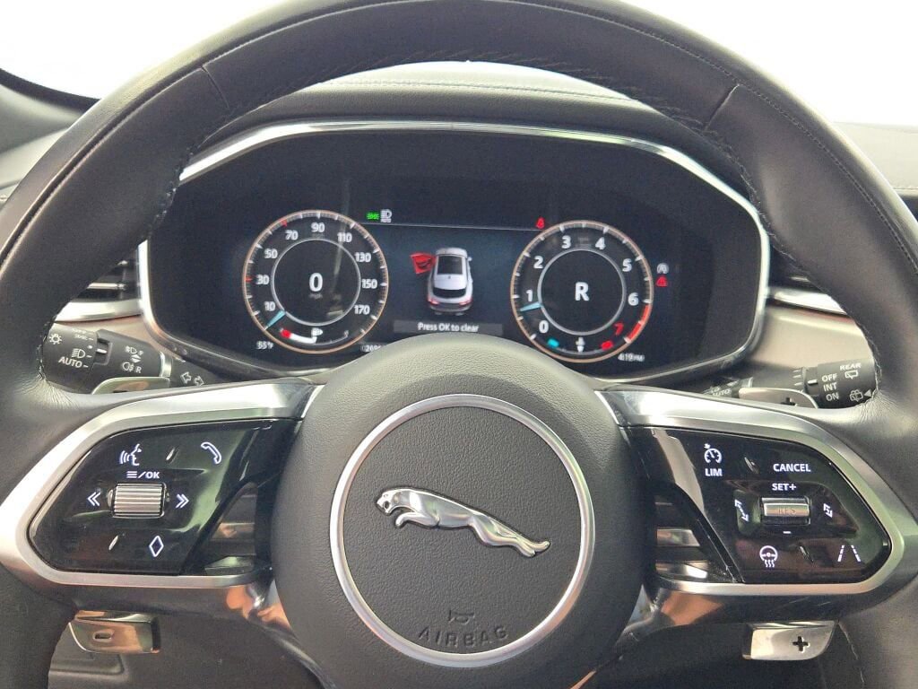 Used 2024 Jaguar F-PACE R-Dynamic S image 34